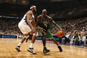 足球进驻电商平台拓展商品变现路径，足球产业怎么赚钱